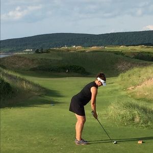 Meet your Posher, Larissa